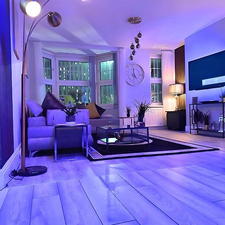 *Luxury 9Ine Lush Jacuzzi Apartment & Balcony* Birmingham Exterior photo
