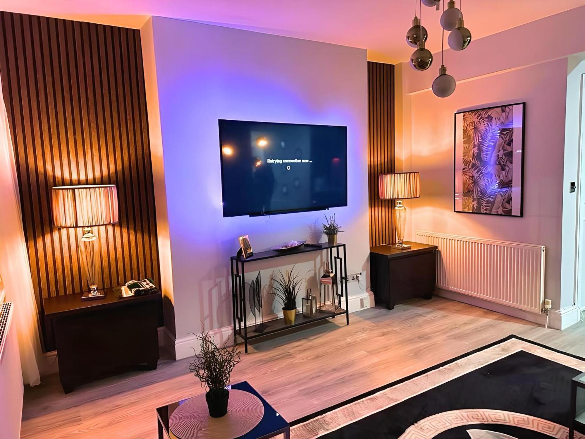 *Luxury 9Ine Lush Jacuzzi Apartment & Balcony* Birmingham Exterior photo