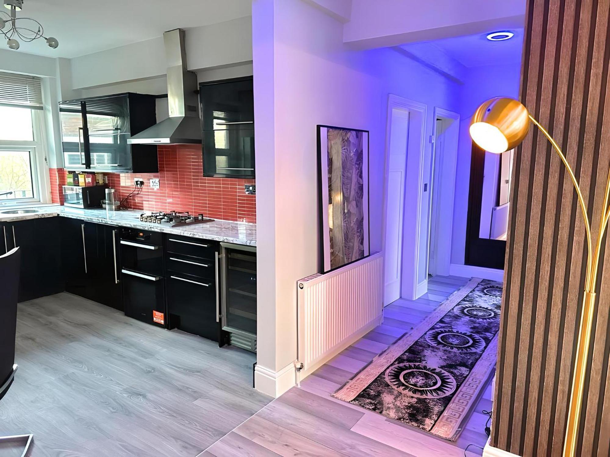 *Luxury 9Ine Lush Jacuzzi Apartment & Balcony* Birmingham Exterior photo