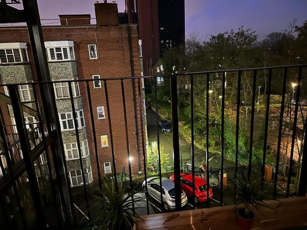 *Luxury 9Ine Lush Jacuzzi Apartment & Balcony* Birmingham Exterior photo